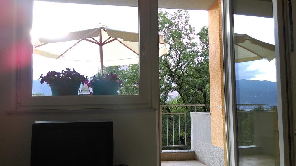 Apartment Julie 4 Rijeka Exterior photo